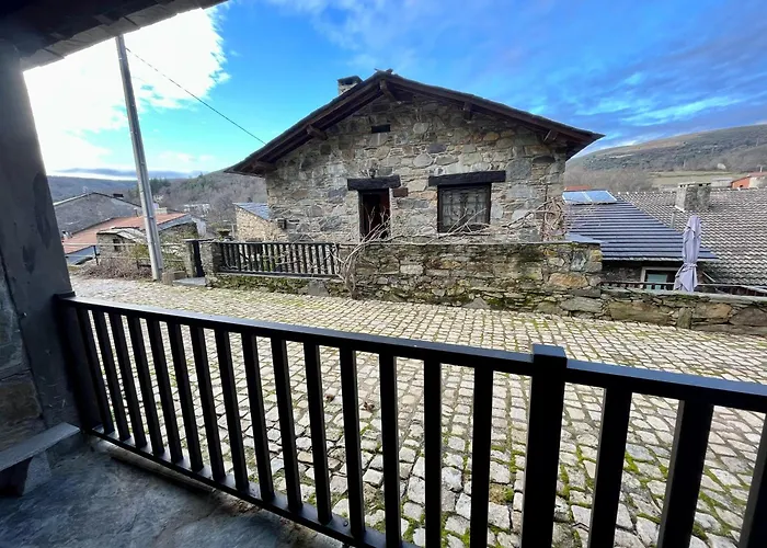 Vakantiehuis Ninho Do Melro Ii - *